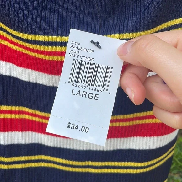 NWT - Cute, Croppy Almost Famous Top - Picture 2 of 4